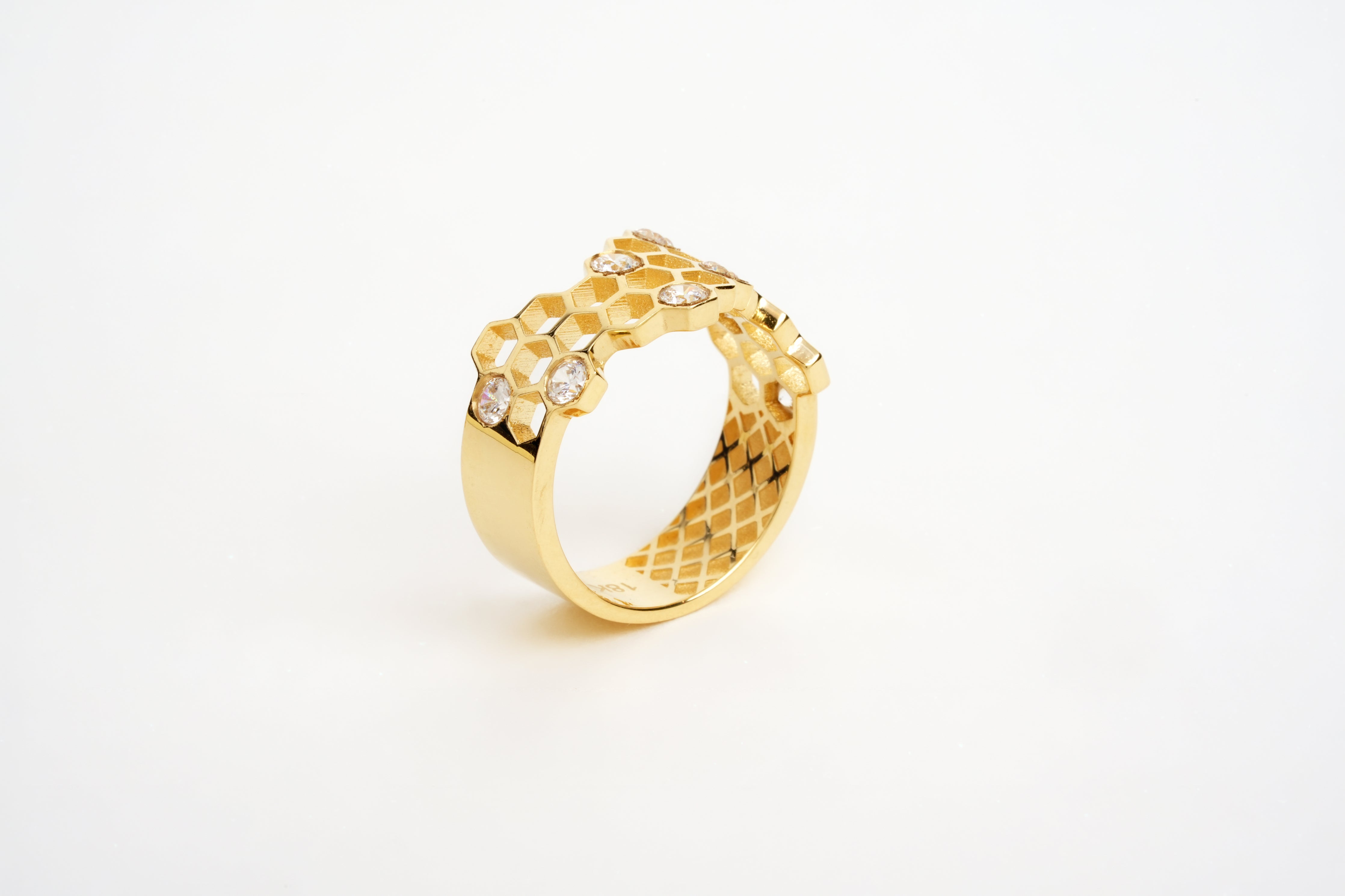 Load image into Gallery viewer, Bangle (18 Karat)

