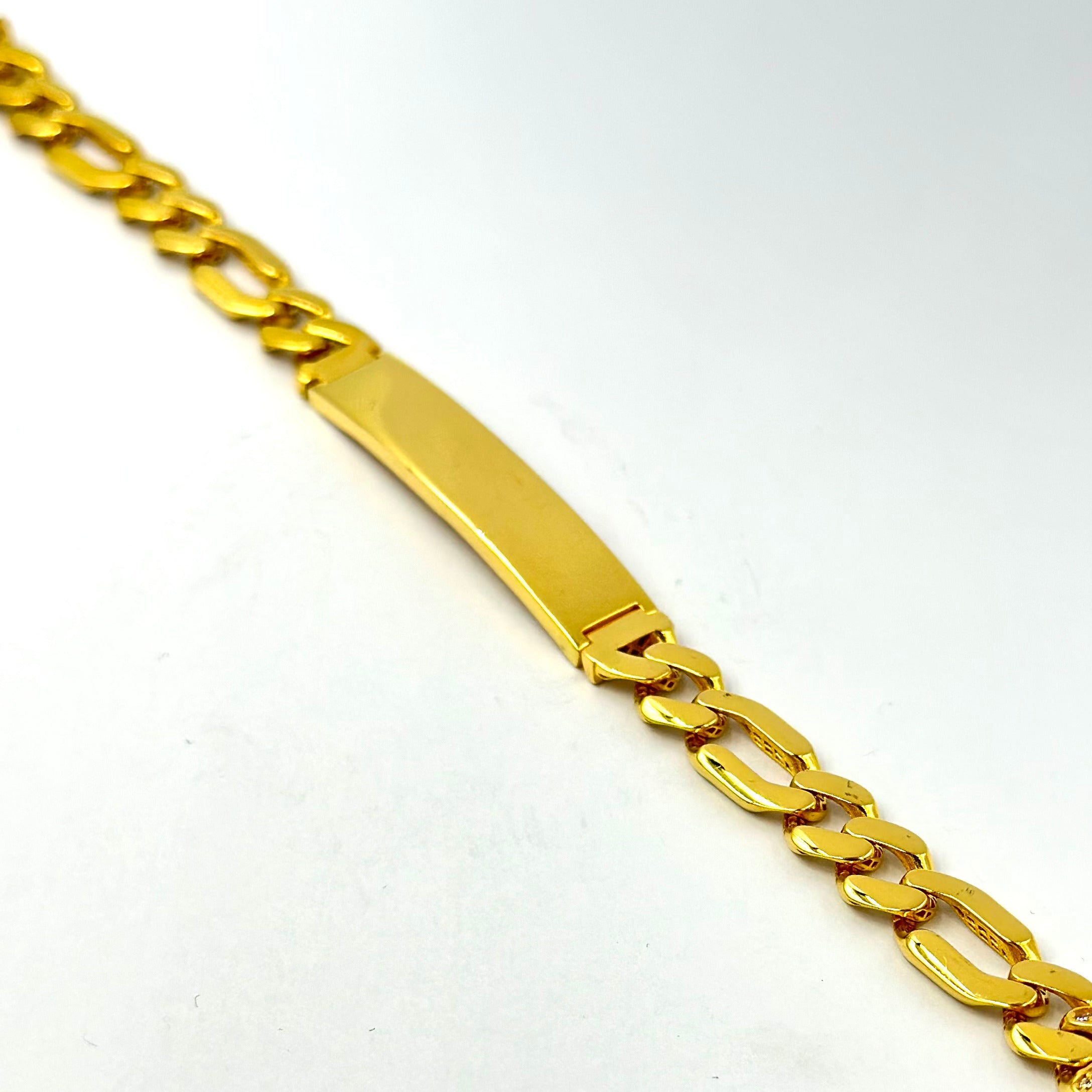 Load image into Gallery viewer, Bracelets (21 Karat)
